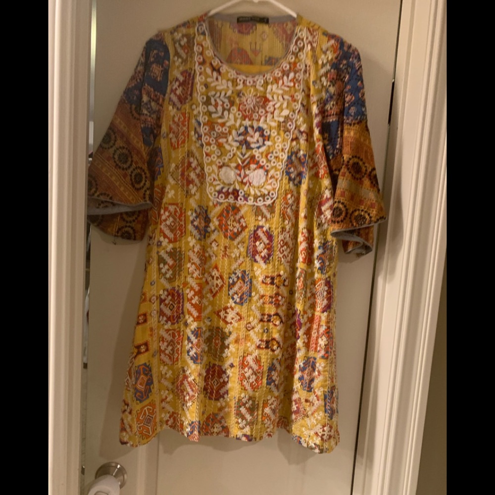 Embroidered short top